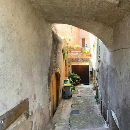 Entier, La Chacuniere Saint-Amant-Tallende