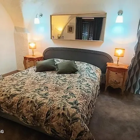 La Chacuniere Dom wakacyjny Saint-Amant-Tallende