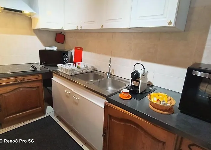 La Chacuniere * Saint-Amant-Tallende